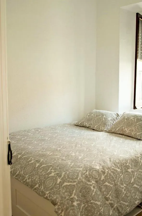 Vintage 2Bedroom Apartment Lisbon